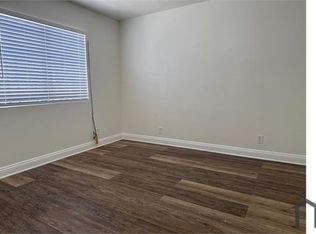 423 E 91st St, Los Angeles, CA 90003
