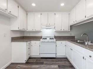 Lakewood Gardens, Lakewood, CA 90715