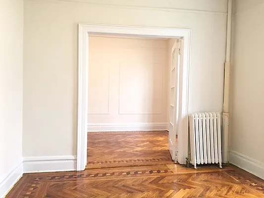 Rented by Metropolitan Equities | media 19