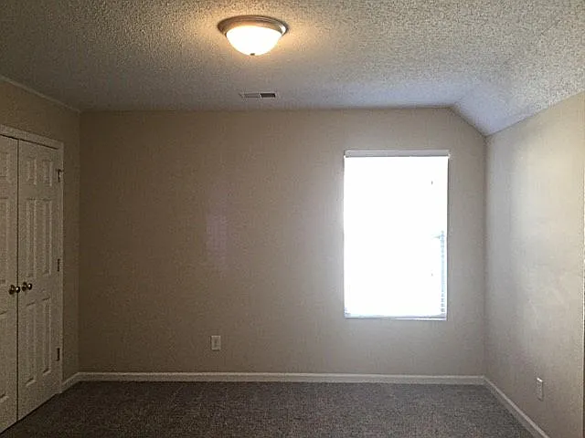 1228 Hampton Park Dr — Photo 12