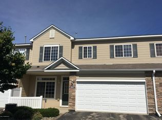 1917 Sandcherry Ct NW, Rochester, MN 55901