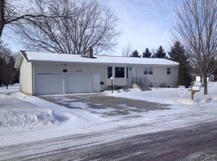 501 Lincoln Ln, Volga, SD 57071