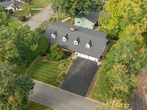 39 Lessing Rd, West Orange Twp., NJ 07052