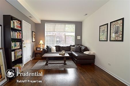 3rd image of 1440 N Campbell Ave APT 3