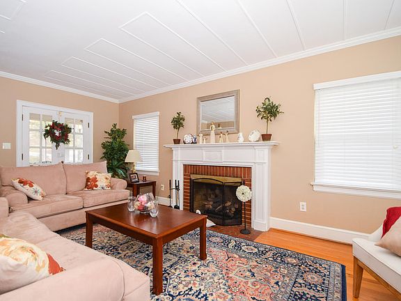 5th image of 2044 Brambleton Ave SW