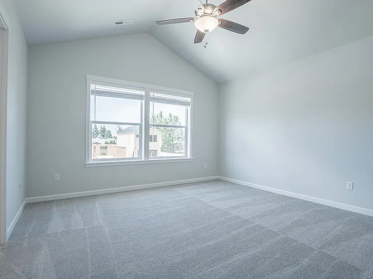 11346 NE 25th St — Photo 10