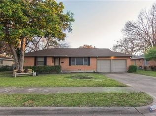 2326 Mockingbird Ln, Garland, TX 75042