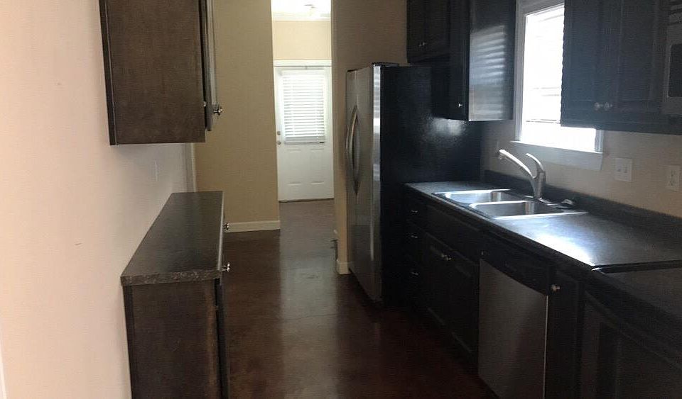 2nd image of 193 Saint James Pl