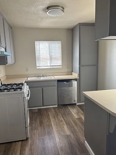 11695 White Ave Photo 1