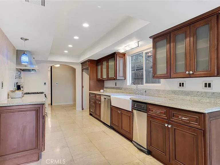22781 Macfarlane Dr — Photo 16
