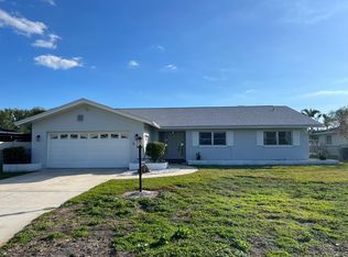 1034 Shaddelee Ln E, Fort Myers, FL 33919