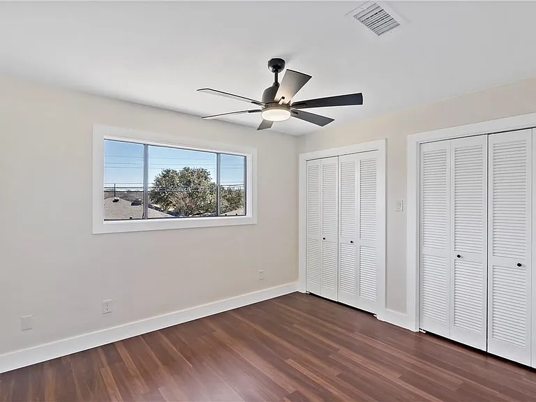 3705 Old Oaks Dr — Photo 24