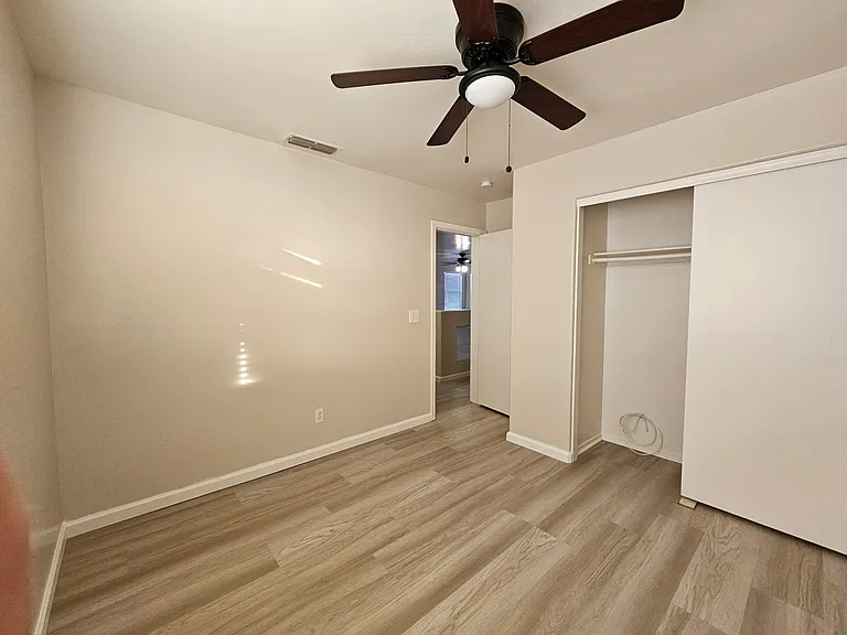 12127 W Columbine Dr — Photo 8