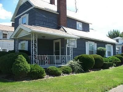 2nd image of 1239 W 2nd St