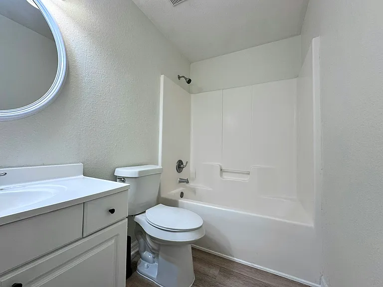 228 Homer Ave S — Photo 14