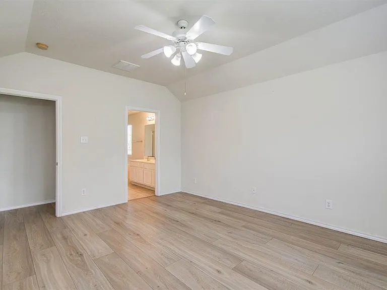 12026 Parkers Hideaway Dr — Photo 21
