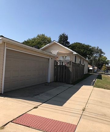 4th image of 1643 N 15th Ave