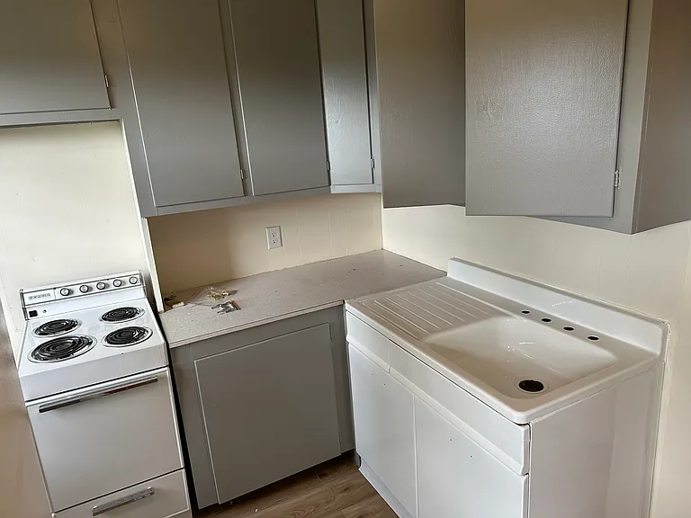 13 Browns Ct — Photo 2