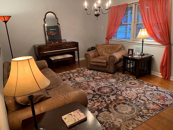 4th image of 132 Golfview Dr
