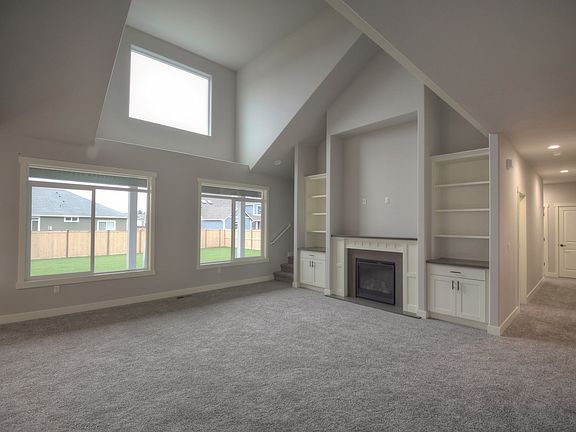 4th image of 8549 Ayer St SE