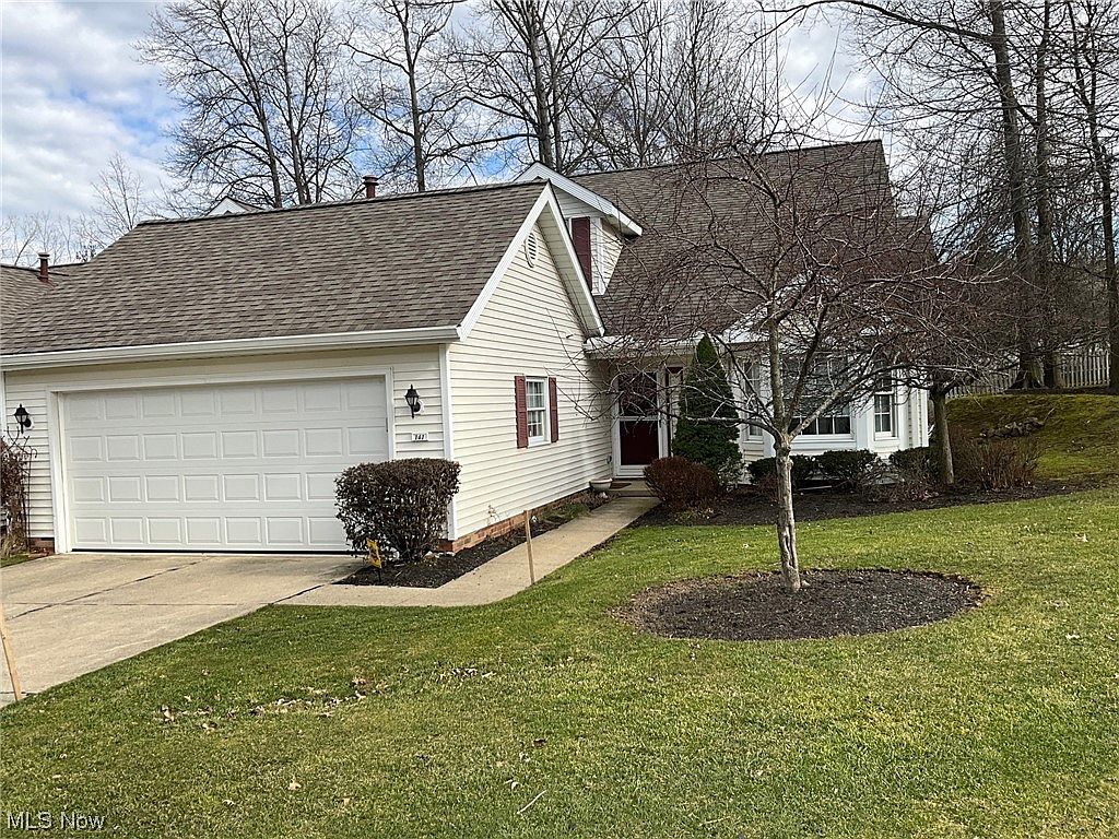 141 Steeplechase 3, Wickliffe, OH 44092 Zillow