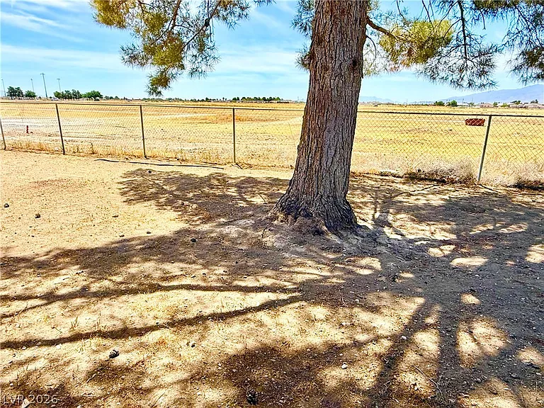 3810 N Mount Charleston Dr — Photo 24