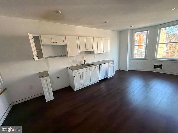2nd image of 1836 W Venango St