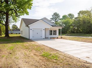 400 Harnett St, Benson, NC 27504