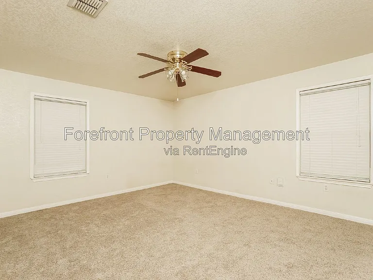 5915 Iris Isle — Photo 13
