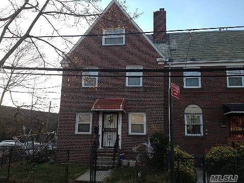 1st image of 5520 32nd Ave
