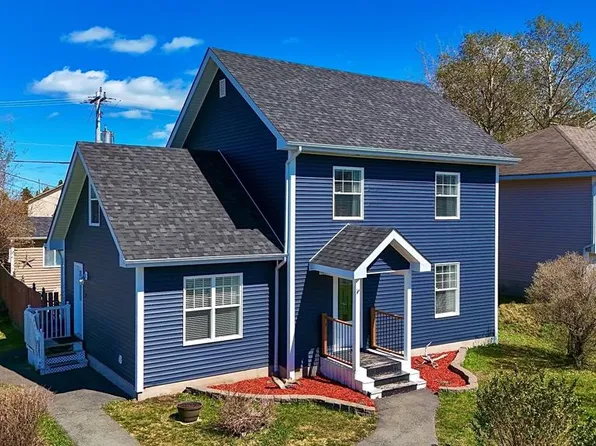1 HIBERNIA Drive, Clarenville, NL A5A1H4