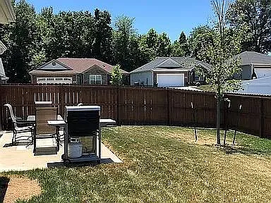 7150 Oakpark Dr — Photo 5