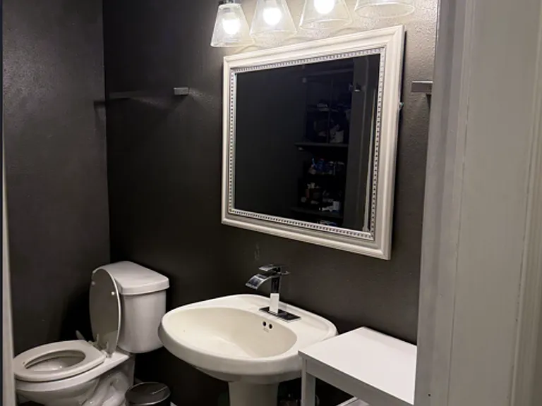 228 Maple Dr — Photo 8