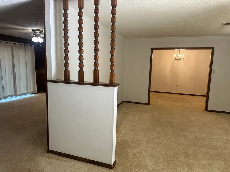 608 S Baridon St — Photo 10