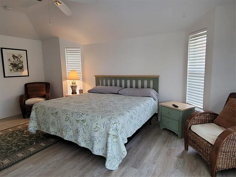 72 Long Meadow Ct — Photo 13
