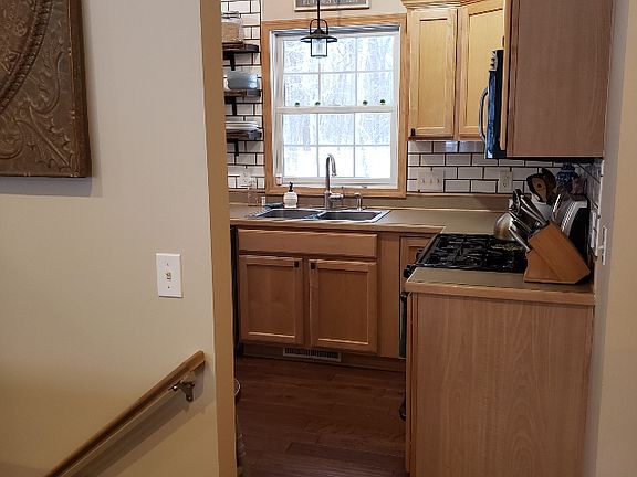 5th image of 15269 Vintage Ave
