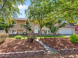 2410 N Pioneer Ridge Dr, Post Falls, ID 83854