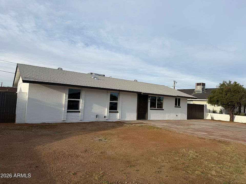 1st image of 1527 W GROVERS Avenue