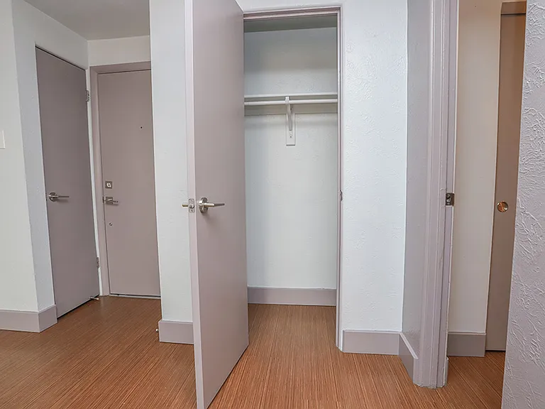 Altair Apartments — Photo 27