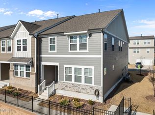 2534 Hutch Ln, Apex, NC 27523