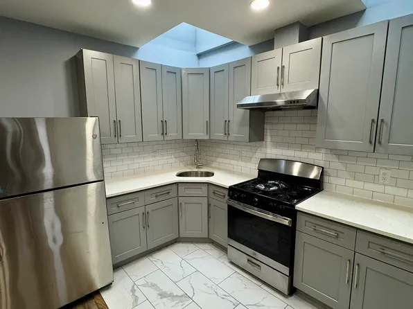 25-64 Steinway Street 3 image 1 of 13