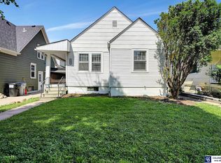 1041 S 30th St, Lincoln, NE 68510