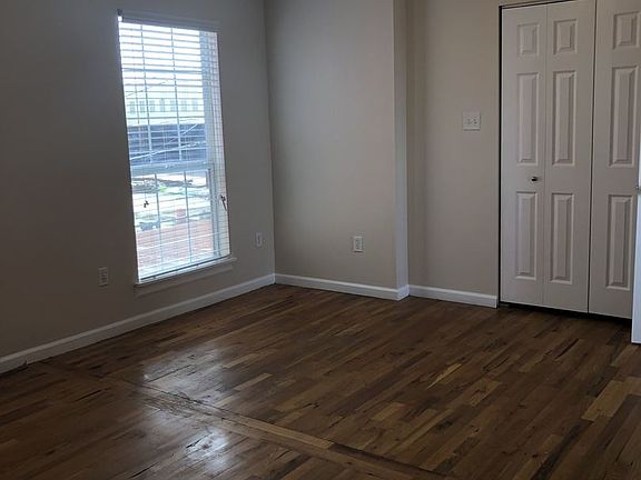 4th image of 2406 Gravier St