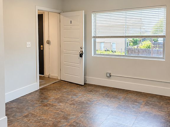 5th image of 2129 16th St #3