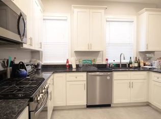 91-95 Verndale St #2F, Brookline, MA 02446