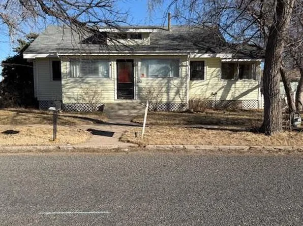 142 N Walker Ave, Haxtun, CO 80731