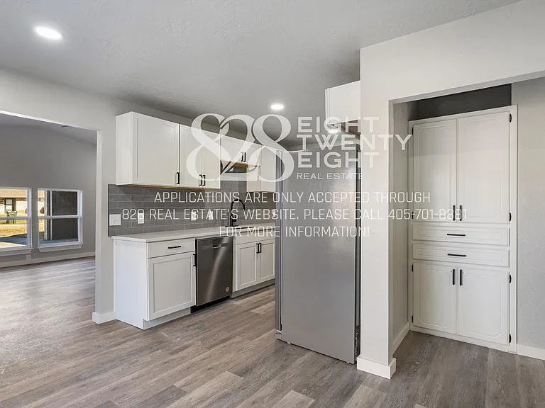 2266 Donna Dr — Photo 14
