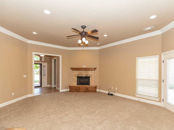 5th image of 8013 Oxford Dr