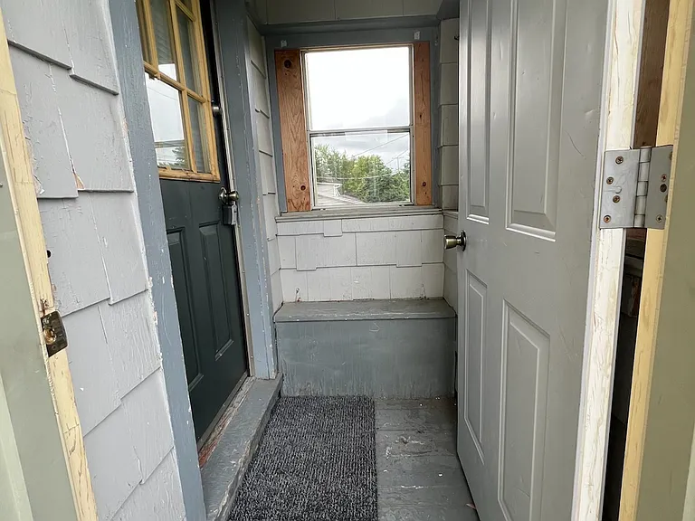 434 Grand Ave #7 — Photo 2