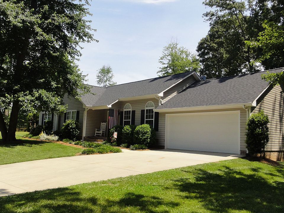 2nd image of 8287 Normandy Rd